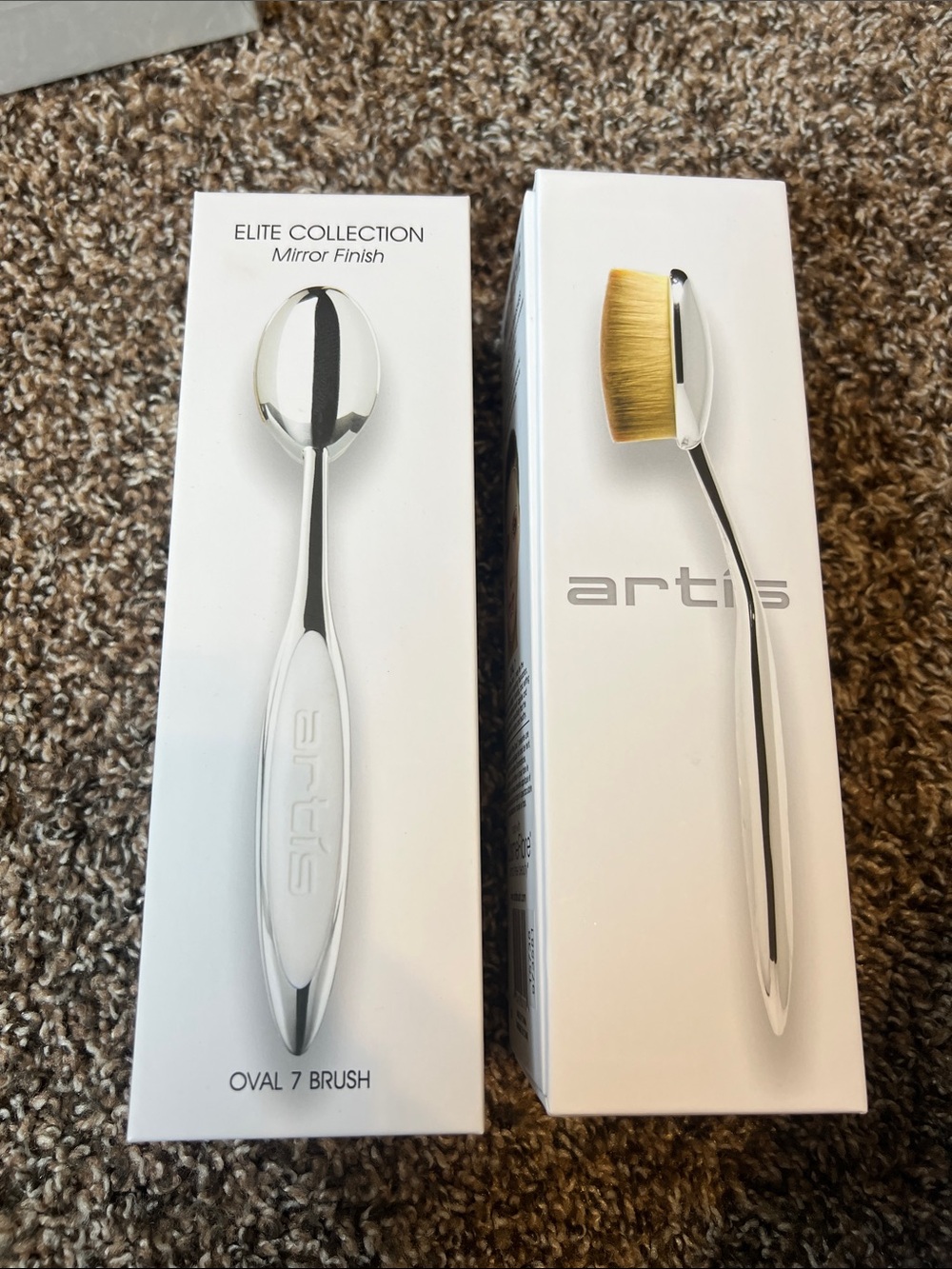 artis Elite Collection Oval 7 Mirror Finish Makeup Brush